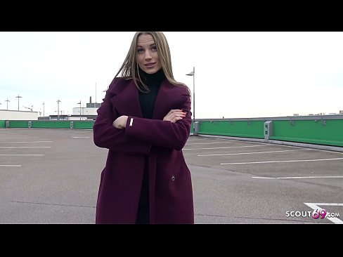 ❤️ 德国侦察员是一个梦想触摸斯蒂尔，停车场告诉和性感的钱 ❌ Porno️❤