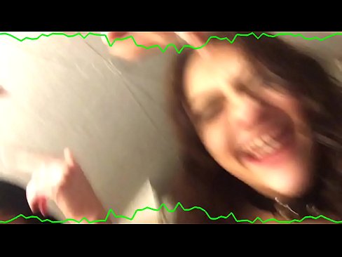 ❤️ 两位性感的黑发美女情感内裤留住混蛋古怪的婊子 ❌ Porno️❤