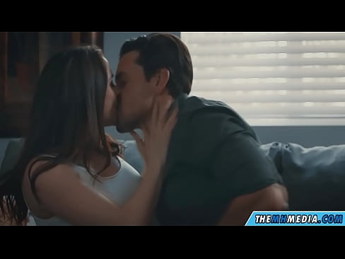 ❤️ 浪漫的性爱，有一个好的胸脯的妈妈 ❌ Porno️❤